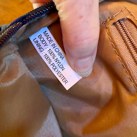 💥Multi Sac Crossbody💥 NWOT - Picture 16 of 16